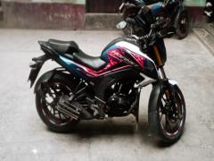 CB Hornet 160R CBS